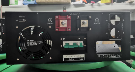 Gleichstromwechselumrichter 19 Zoll 4RU Rack Typ Eingang 12Vdc bis Ausgang 220Vac Custom-Made 3kw Umrichtermodul