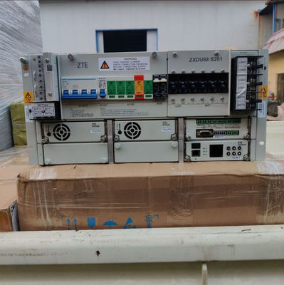 Hocheffiziente Zte -48v 200a Fernmeldeversorgungssystem Zxdu68 B201 eingebettet