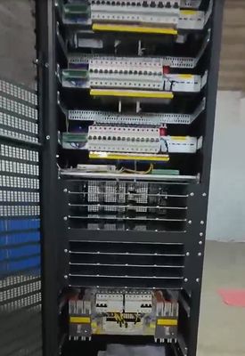 -48Vdc 1000A Großes Telekommunikationssystem Großes Kraftwerk 240Vac 2L+N+PE mit Flatpack2 48/3000 SHE 241119.106