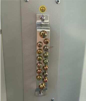 Diebstahlsicheres Drei-Punkt-Schloss-Außentelekommunikationsschrankgehäuse 30U 40U, maßgeschneidert für Netzwerkgeräte