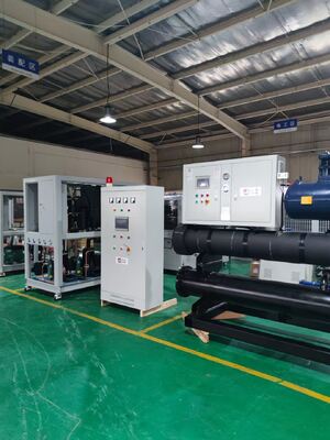 MK-710WS wassergekühlter Schraubenkühler 749,9 kW – Industriekältemaschine