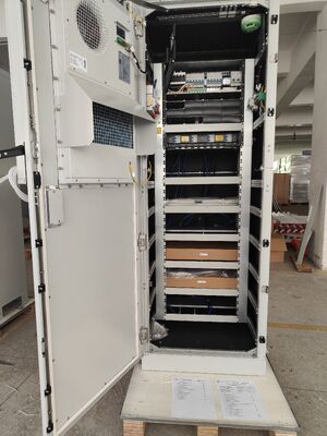 Hybrid Solar Rectifier System 36KW 48Vdc 12.8Kw Solar Capacity FP2 48/3000HE Rectifier Module FP2 48/3200HE Solar ( 241119.650 ) 